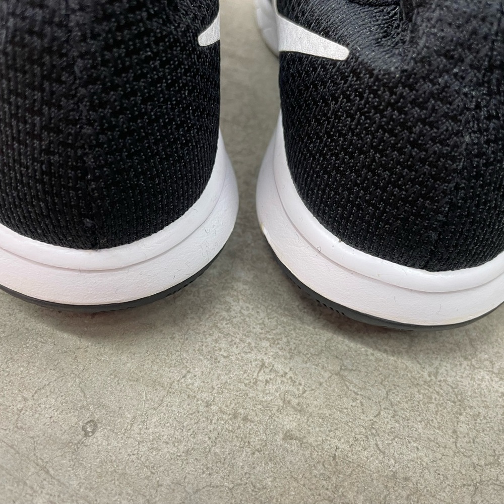 Nike Women's Black Flex Experience RN 6 Size 6.5 - Picture 3 of 8